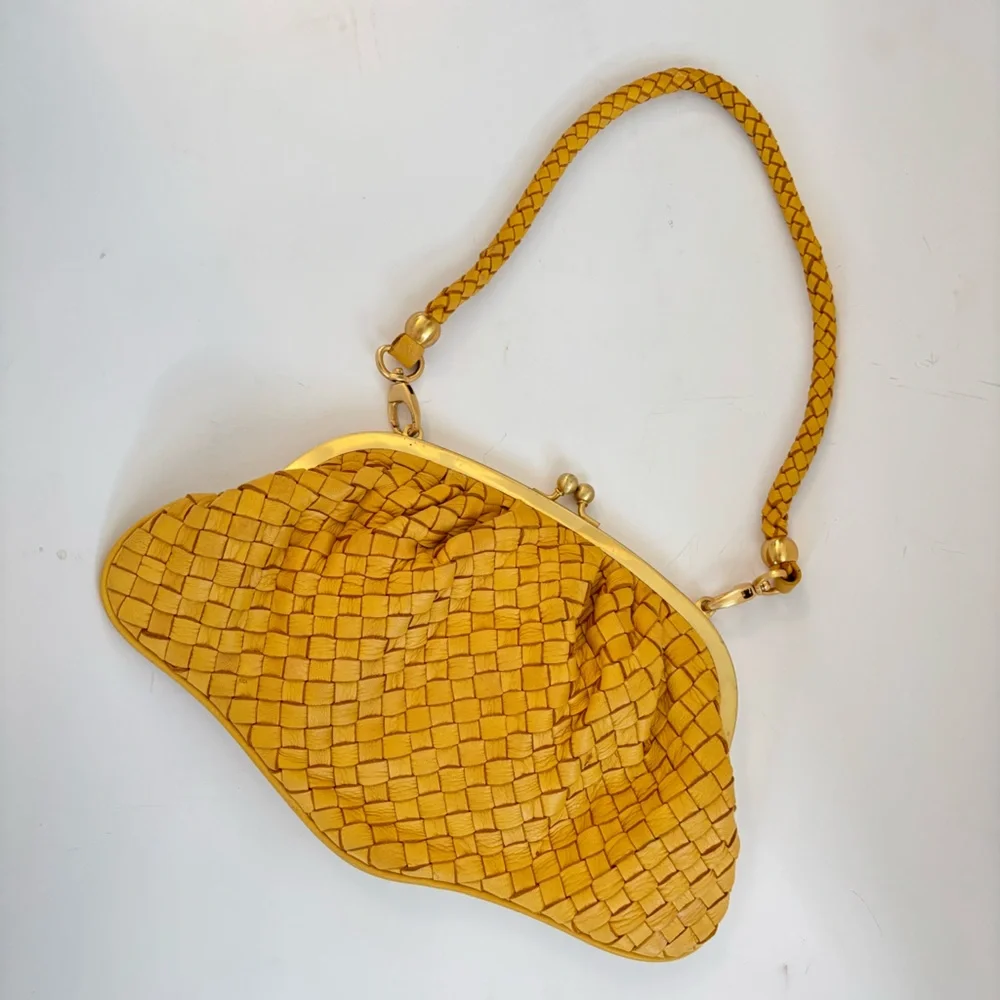 Vintage golden Yellow woven leather clutch bag - Picture 1 of 4